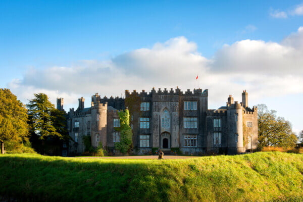 a castle Ireland's Midlands