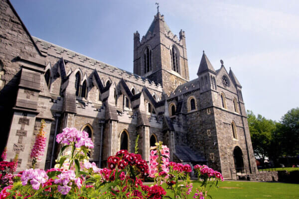 a cathedral Dublin City Tours