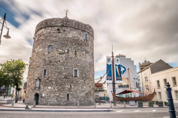 a round tower Dublin City Tours