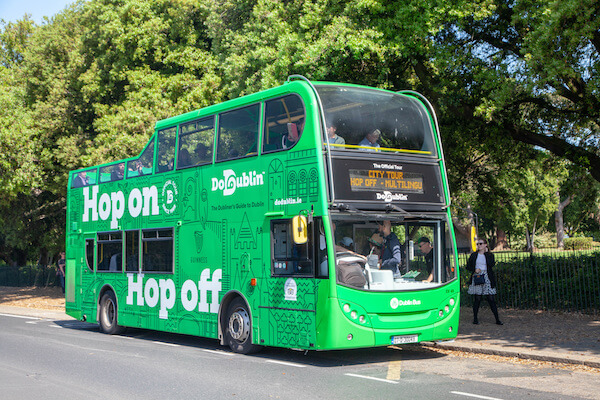 a green bus 7 tour companies in Ireland
