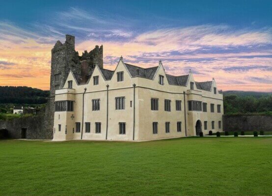 a large castle Ireland's heritage sites