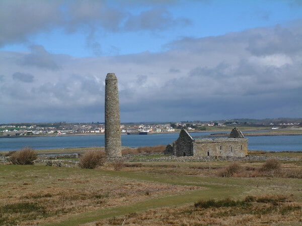 a round tower ireland's heritage sites