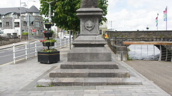 a monument 4 cities to explore in Ireland