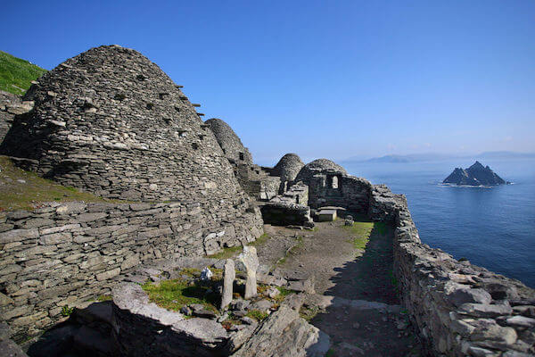 You are currently viewing Skellig Michael Reopens to Tourists