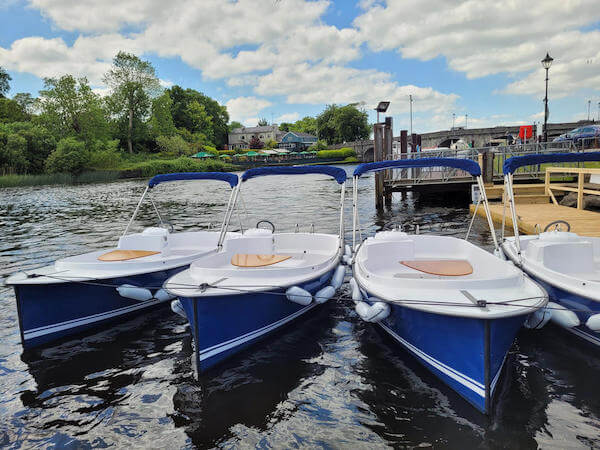 3 paddle boats 5 sustainable experiences in Ireland