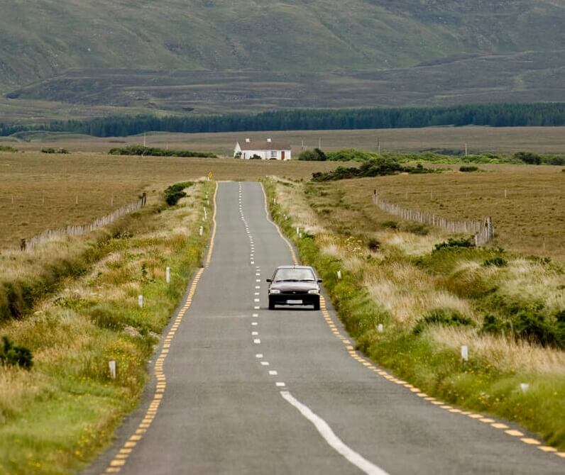 You are currently viewing Car Rental in Ireland: 4 Credit Cards that Will Save You Money